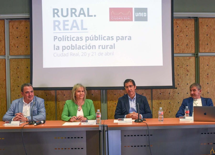 La Diputación de Ciudad Real publicará varias convocatorias para impulsar las zonas rurales y luchar contra la despoblación La Diputación de Ciudad Real publicará varias convocatorias para impulsar las zonas rurales y luchar contra la despoblación