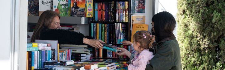  El domingo es el día del libro. ¿Cuántos ejemplares lee al año?