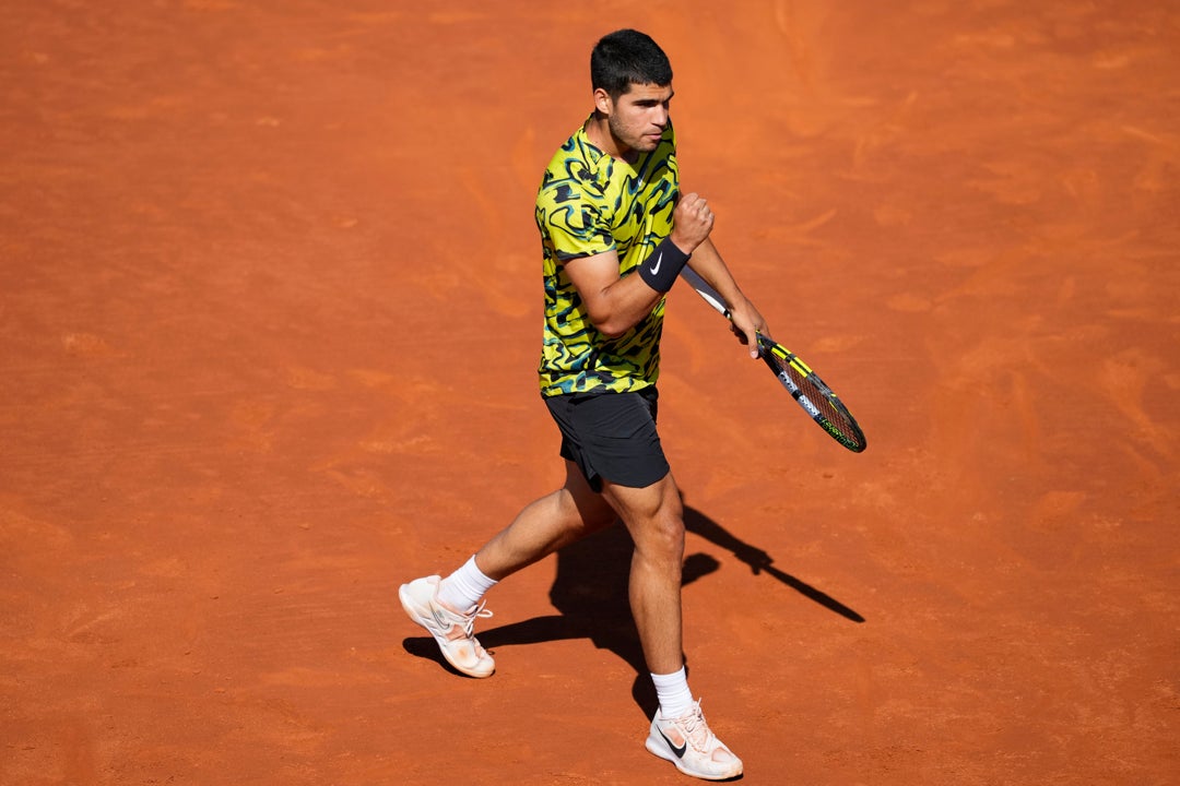 Alcaraz sigue adelante en el Conde de Godó Alcaraz sigue adelante en el Conde de Godó