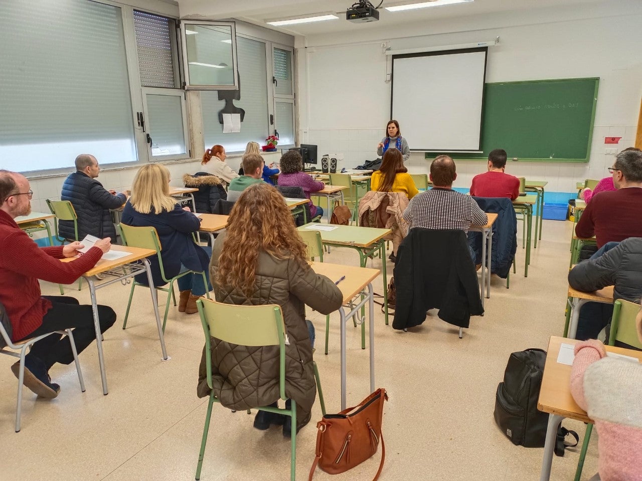 El examen de auxiliar administrativo atrae a 400 aspirantes en Almassora El examen de auxiliar administrativo atrae a 400 aspirantes en Almassora