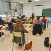El examen de auxiliar administrativo atrae a 400 aspirantes en Almassora