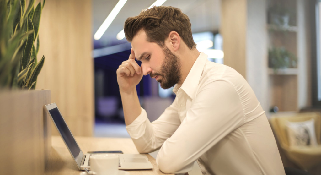 Las cefaleas son la primera causa de discapacidad entre los adultos Las cefaleas son la primera causa de discapacidad entre los adultos