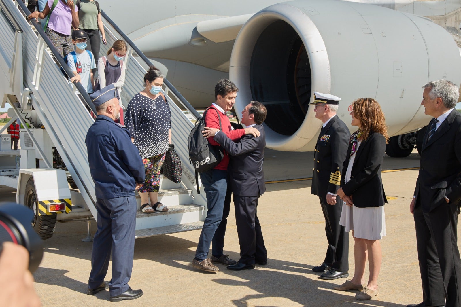Aterriza en España el avión con los ciudadanos evacuados de Sudán Aterriza en España el avión con los ciudadanos evacuados de Sudán