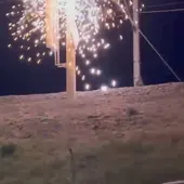 Momento en el que el joven recibe la descarga eléctrica Momento en el que el joven recibe la descarga eléctrica