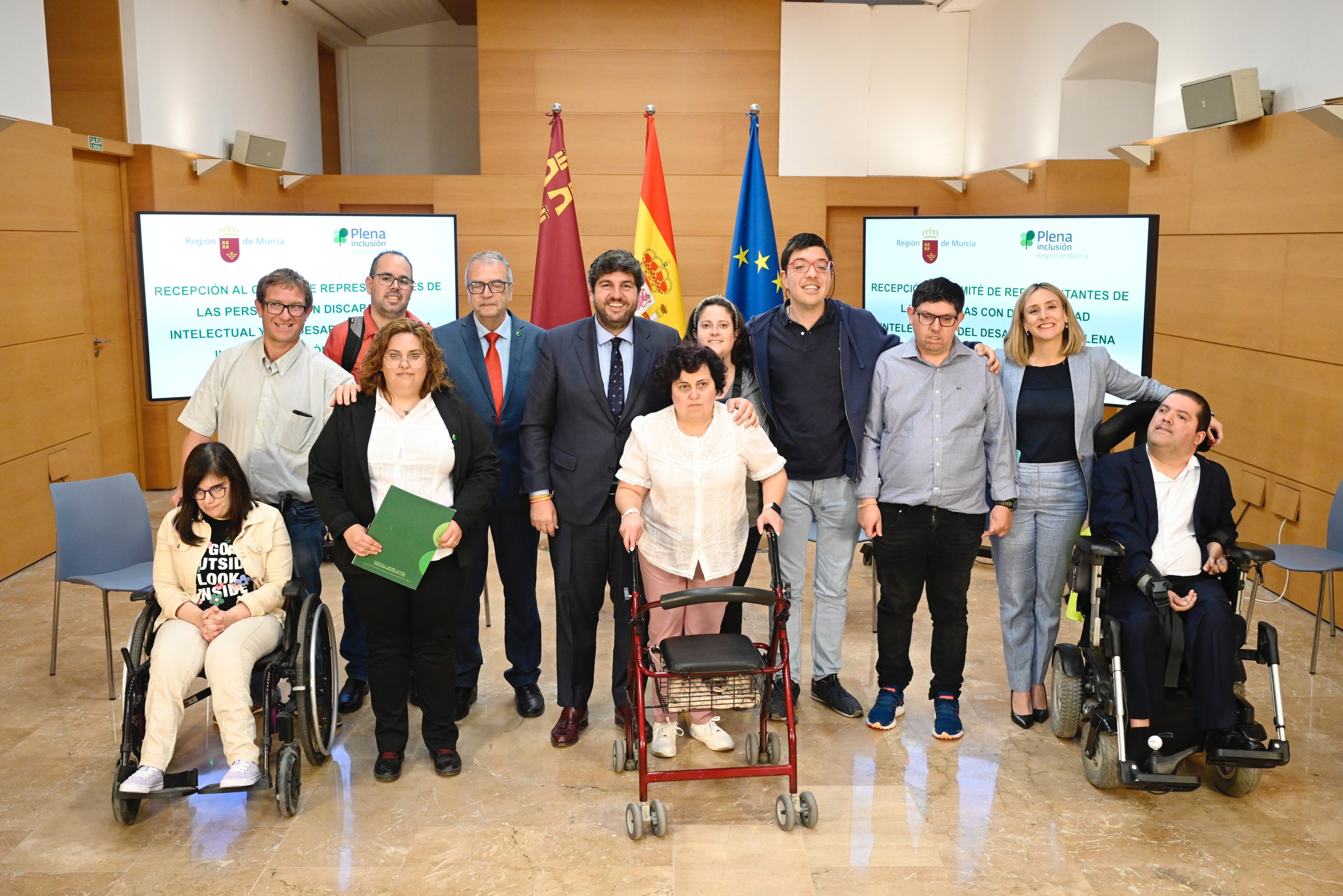 Las personas con discapacidad ya pueden pedir ayudas de la Comunidad de hasta 7.000 euros Las personas con discapacidad ya pueden pedir ayudas de la Comunidad de hasta 7.000 euros