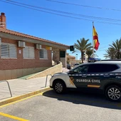 La Guardia Civil detiene a la autora de varios delitos cometidos mediante el método del 'abrazo cariñoso' La Guardia Civil detiene a la autora de varios delitos cometidos mediante el método del 'abrazo cariñoso'