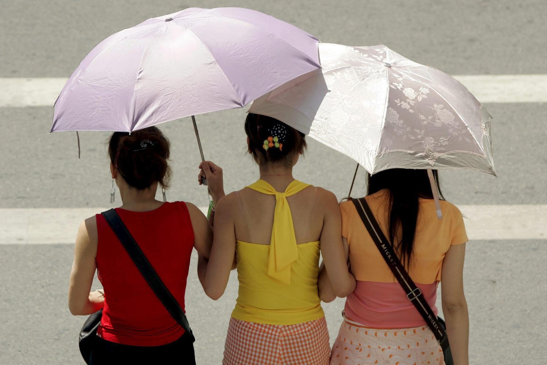 Las medidas de la Comunidad de Madrid contra la ola de calor: de los colegios a la apertura de piscinas Las medidas de la Comunidad de Madrid contra la ola de calor: de los colegios a la apertura de piscinas