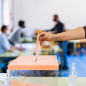 Por qué hay elecciones en la Comunidad de Madrid si ya hubo en 2021 