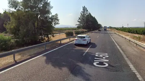 Muere una persona en un accidente en la CV-50 a su paso por Guadassuar Muere una persona en un accidente en la CV-50 a su paso por Guadassuar