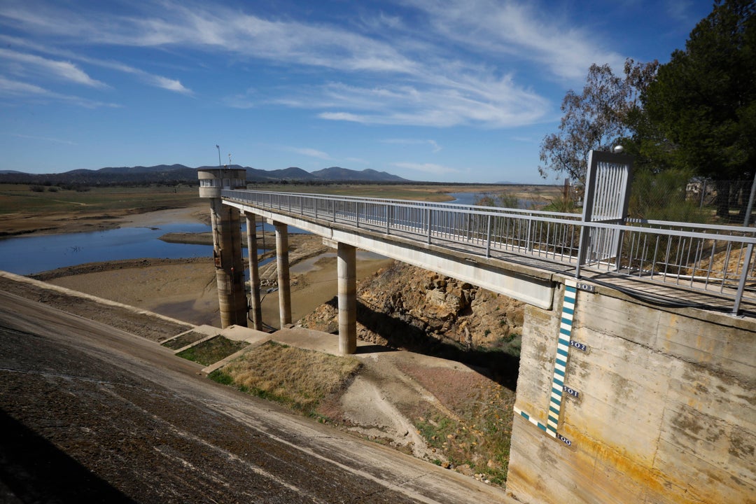 La Junta y la Diputación mejorarán el tratamiento de agua potable de Sierra Boyera La Junta y la Diputación mejorarán el tratamiento de agua potable de Sierra Boyera