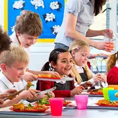 Concapa reclama un aumento del precio del menú escolar por la Consellería de Sanidad Concapa reclama un aumento del precio del menú escolar por la Consellería de Sanidad