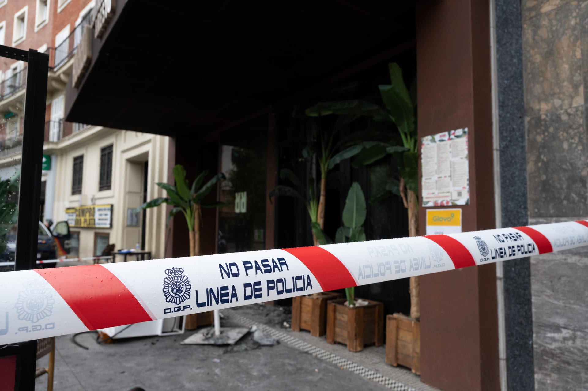 Un testigo del restaurante incendiado: "Pensé que mi mujer no llegaba a salir" Un testigo del restaurante incendiado: "Pensé que mi mujer no llegaba a salir"