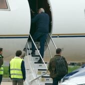 El rey emérito abandona España rumbo a Abu Dabi tras seis días de discreta estancia en España