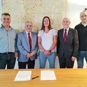 Toledo firma un pre acuerdo con la Policía Local. Toledo firma un pre acuerdo con la Policía Local.