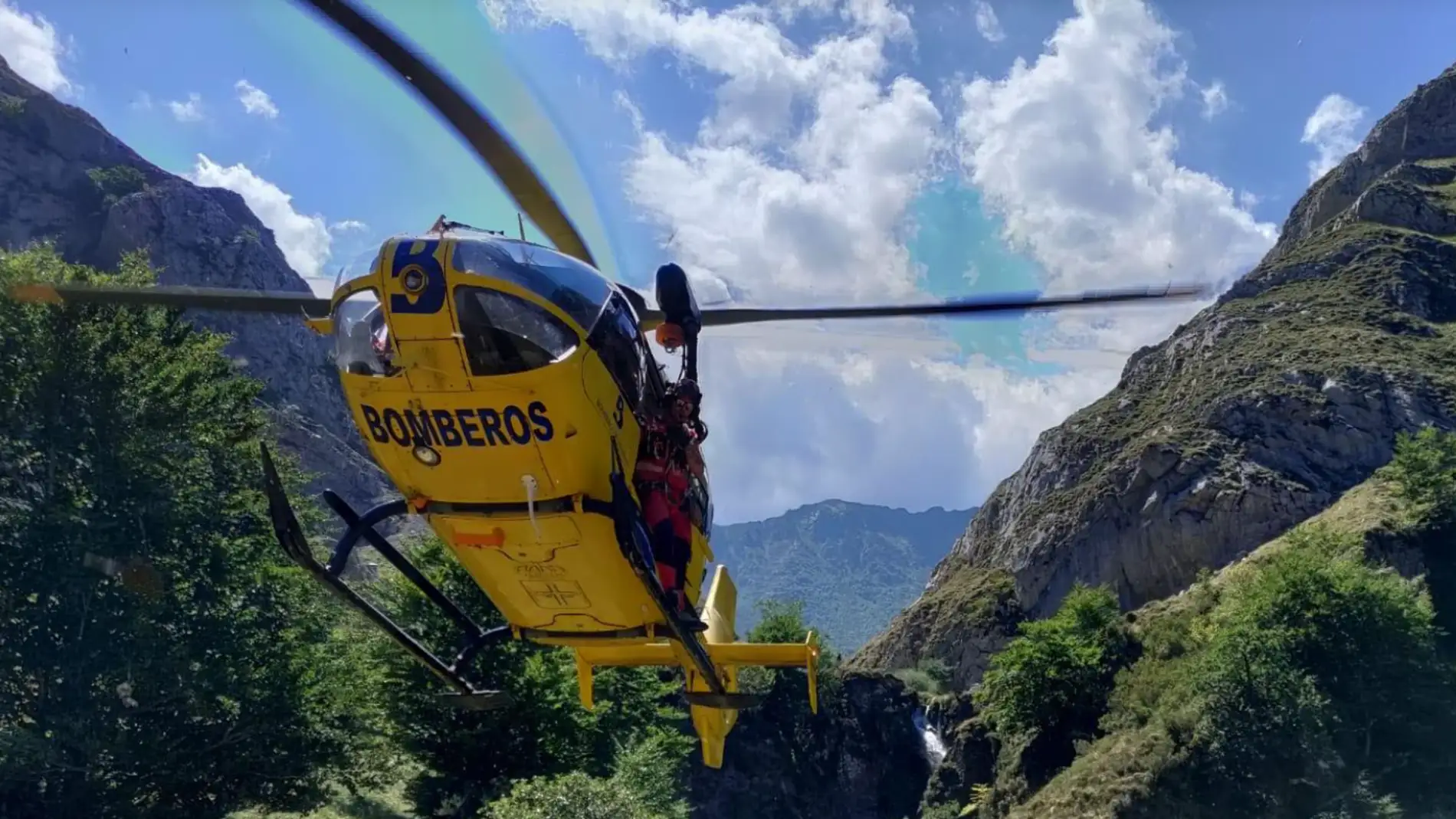 Helicóptero de rescate de emergencias Asturias