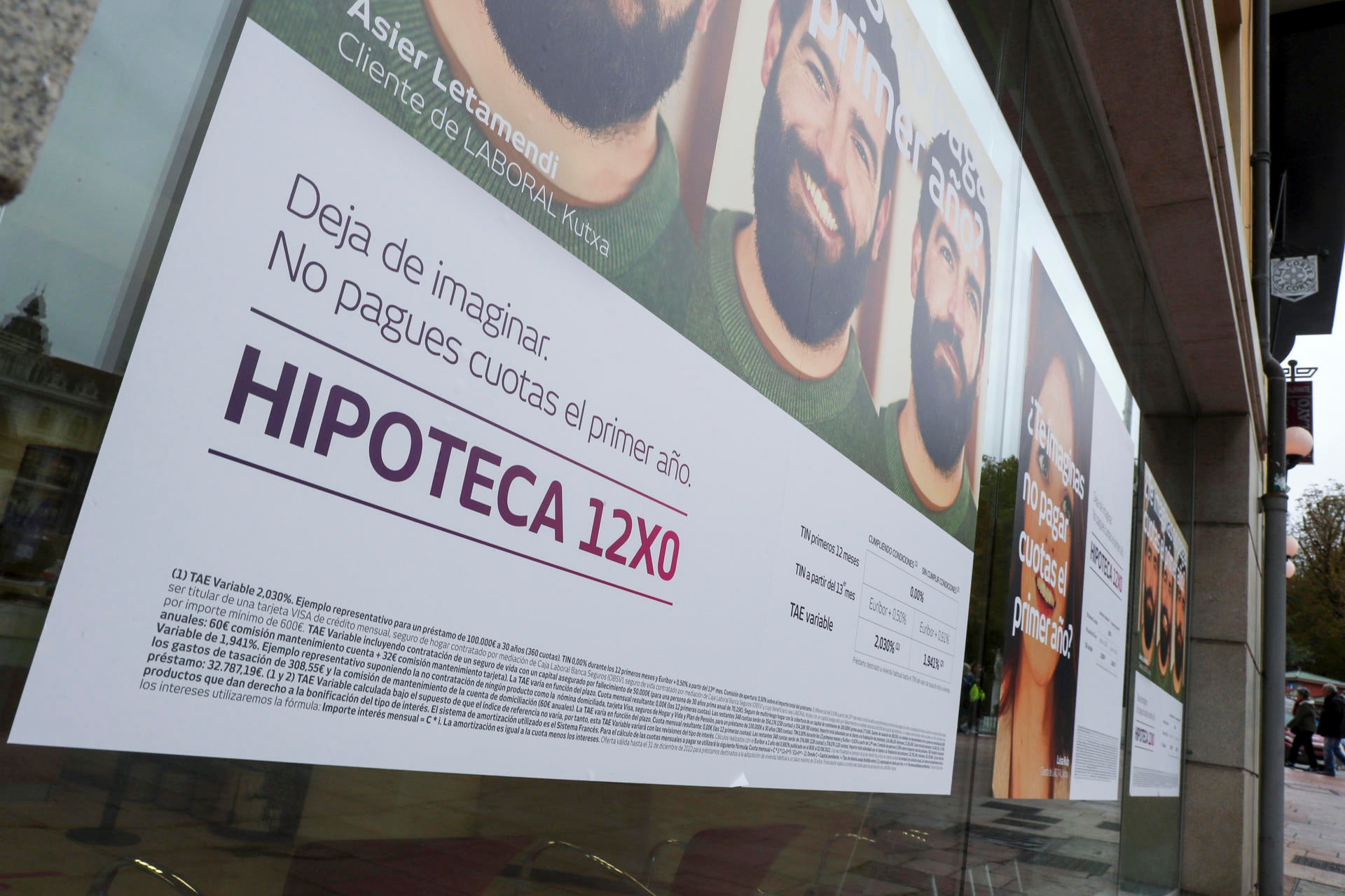 La firma de hipotecas vuelve a caer y disminuye en febrero un 2% La firma de hipotecas vuelve a caer y disminuye en febrero un 2%