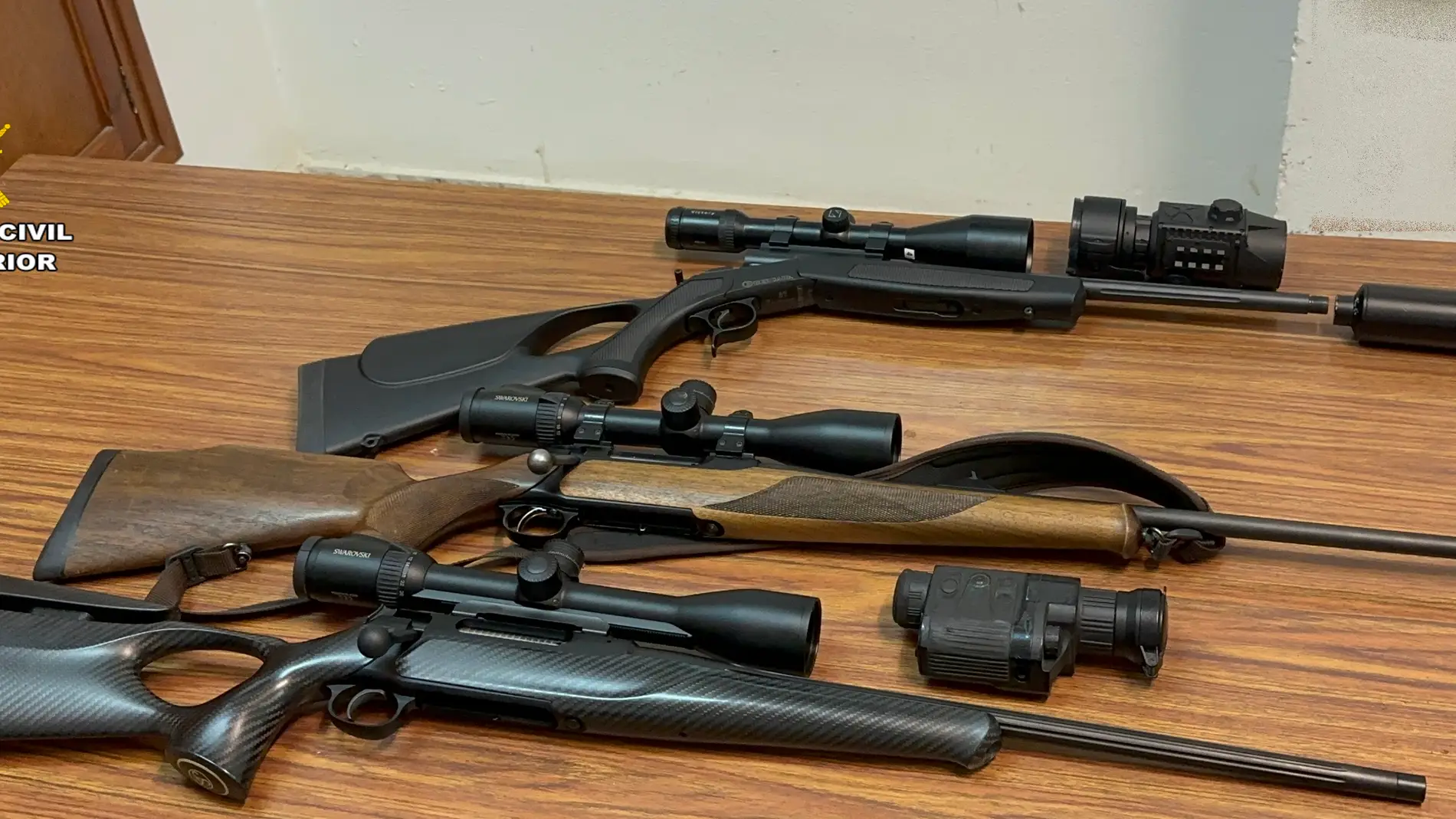 Algunas de las armas que portaban los cazadores.
