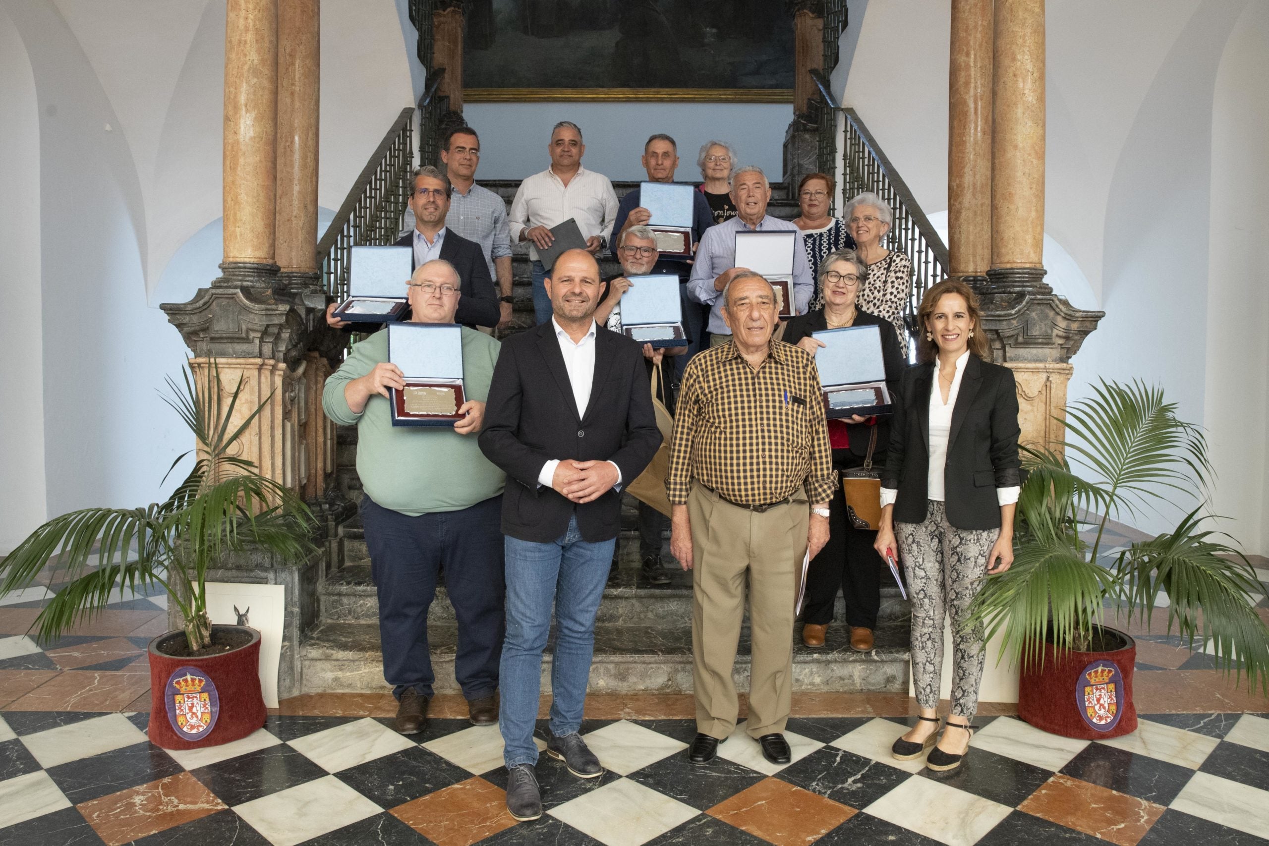 COAG y la Diputación de Córdoba reconocen la labor de una decena de agricultores y ganaderos COAG y la Diputación de Córdoba reconocen la labor de una decena de agricultores y ganaderos