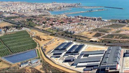 La CHS tramita la petición de la MCT de 20 hm3 de agua de la desaladora de Torrevieja La CHS tramita la petición de la MCT de 20 hm3 de agua de la desaladora de Torrevieja