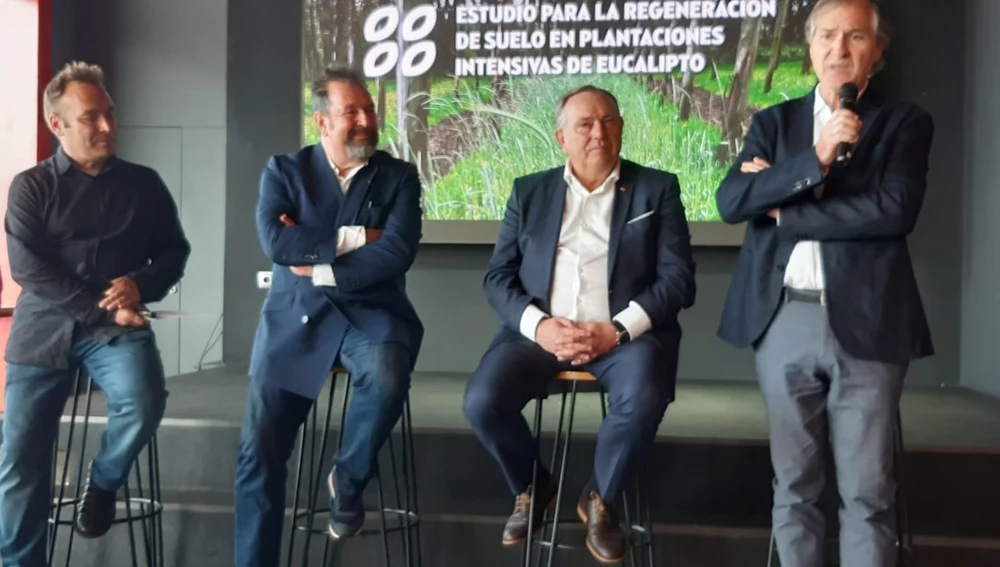 Presentación de investigación en el MEGA Presentación de investigación en el MEGA
