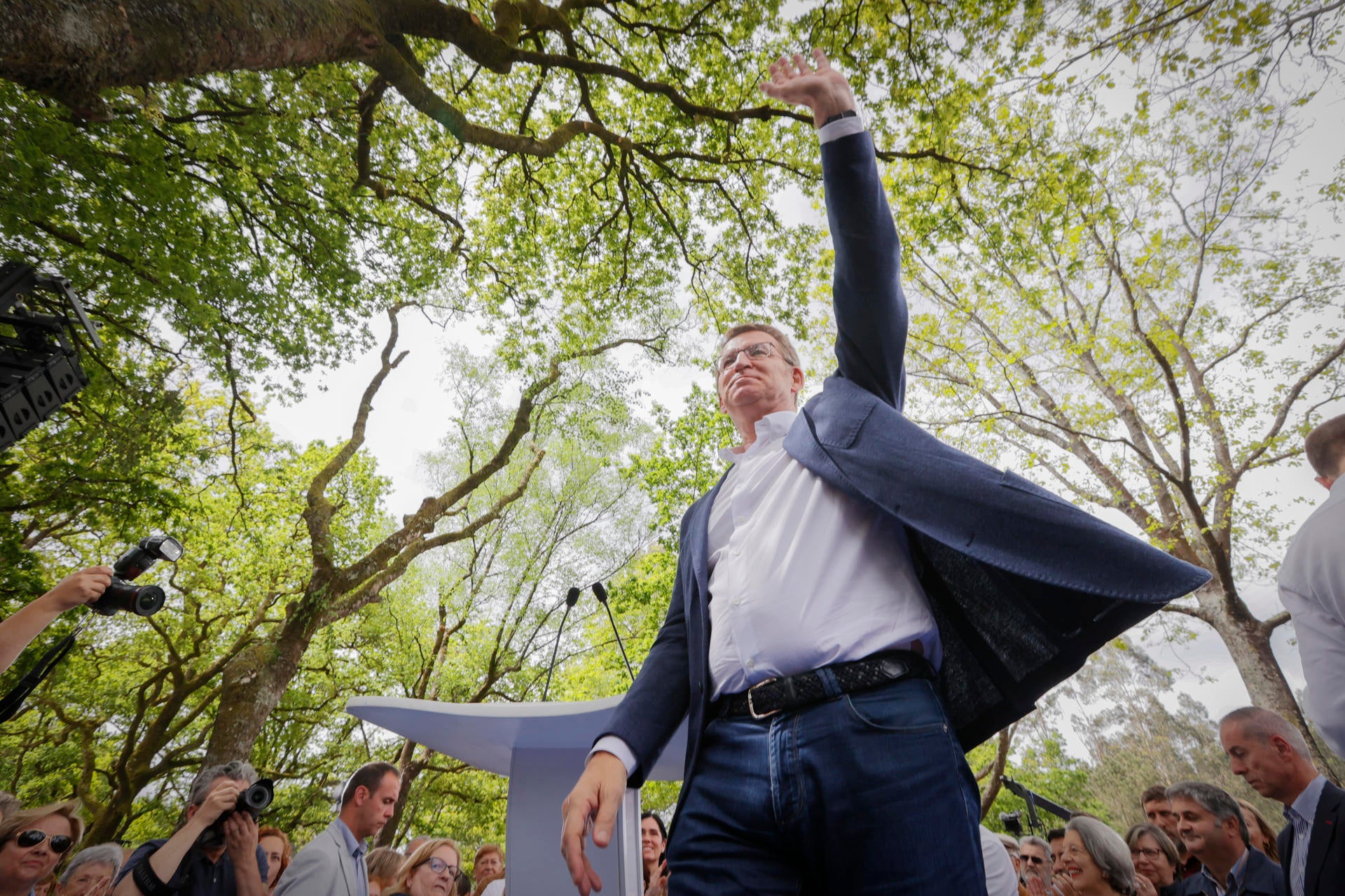 Feijóo califica de "la mayor chapuza legal de la historia" la ley del 'solo sí es sí' y advierte que los españoles no lo olvidarán Feijóo califica de "la mayor chapuza legal de la historia" la ley del 'solo sí es sí' y advierte que los españoles no lo olvidarán