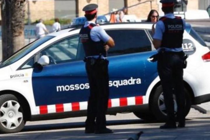 Un mort i un ferit molt greu en un tiroteig al mig del carrer a Salou Un mort i un ferit molt greu en un tiroteig al mig del carrer a Salou