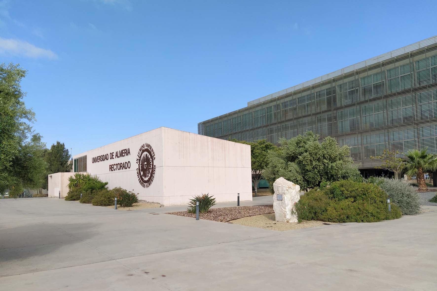 La UAL abre investigación tras una denuncia por presunto "fraude" en el voto por correo en las elecciones a rector La UAL abre investigación tras una denuncia por presunto "fraude" en el voto por correo en las elecciones a rector