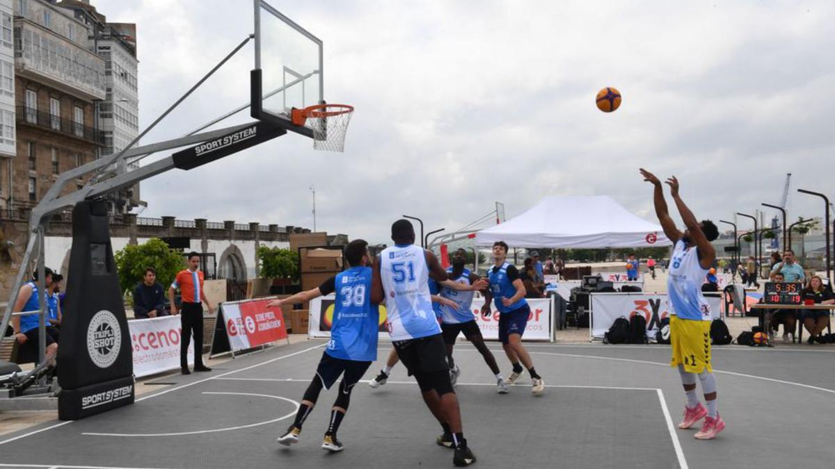 A Deputación de Ourense e a Federación Galega de Baloncesto impulsan o “3x3 DepOUrense” A Deputación de Ourense e a Federación Galega de Baloncesto impulsan o “3x3 DepOUrense”