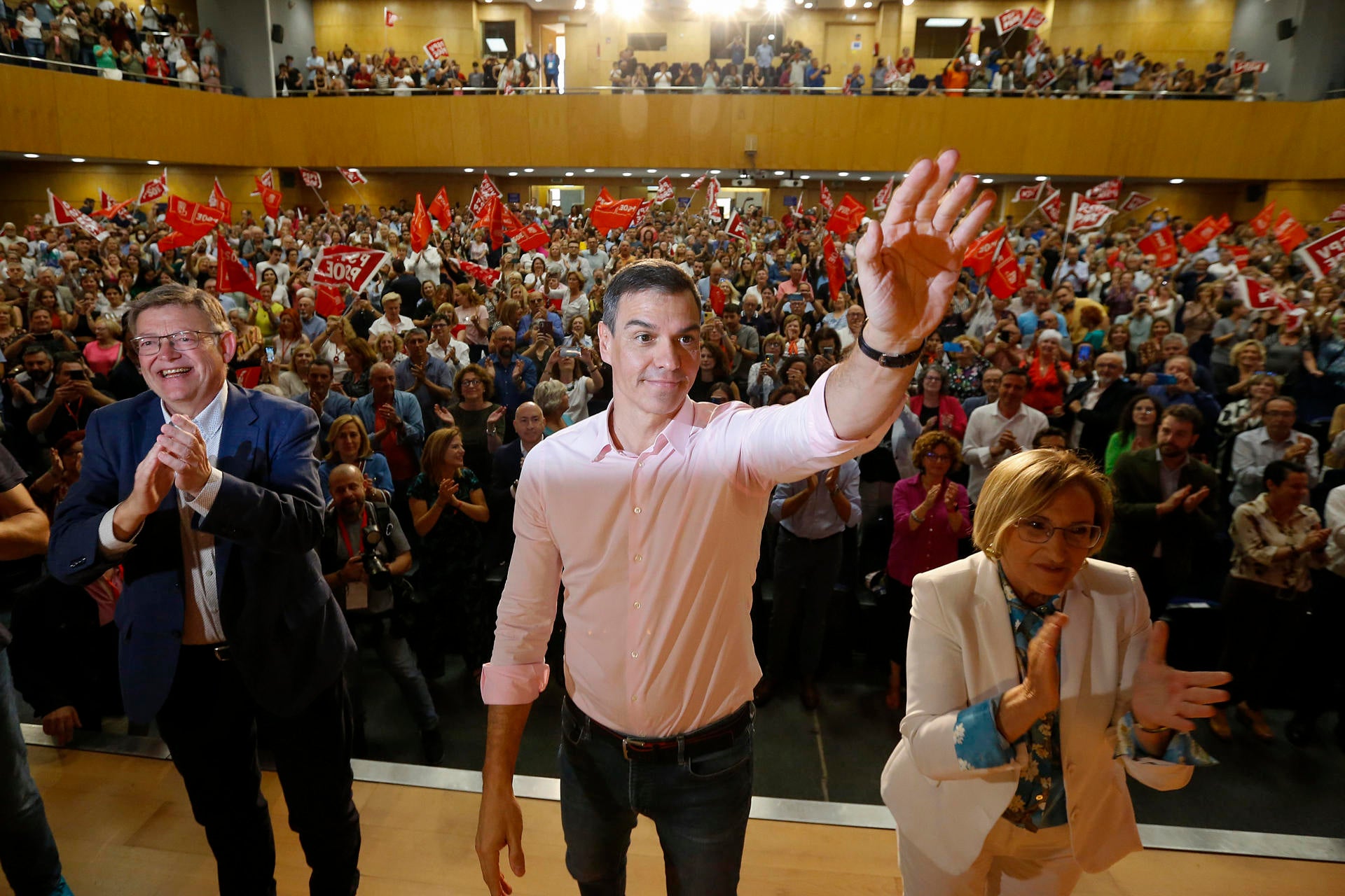 Pedro Sánchez anuncia una inversión de 560 millones de euros para reformar la educación pública Pedro Sánchez anuncia una inversión de 560 millones de euros para reformar la educación pública