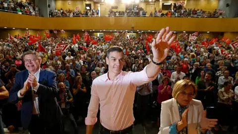 Pedro Sánchez durante un acto en Alicante Pedro Sánchez durante un acto en Alicante