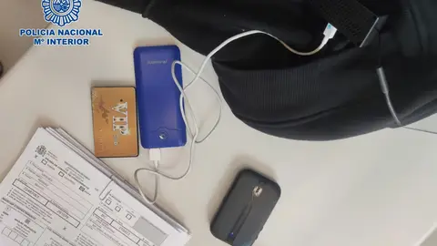 Dispositivo electrónico para recibir las respuestas desde el exterior Dispositivo electrónico para recibir las respuestas desde el exterior