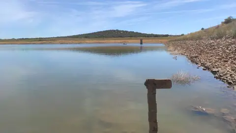 Embalse de La Cabezuela Embalse de La Cabezuela