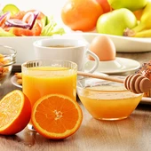 Frutas frescas para un desayuno saludable Frutas frescas para un desayuno saludable