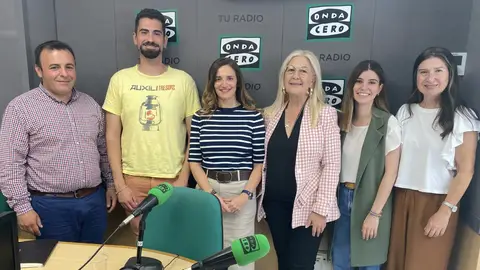 Ramón Abad, Esteve Ruiz, Maria José Bernal, Lucia Peral y Paqui Parreño con Mayte Vilaseca Ramón Abad, Esteve Ruiz, Maria José Bernal, Lucia Peral y Paqui Parreño con Mayte Vilaseca