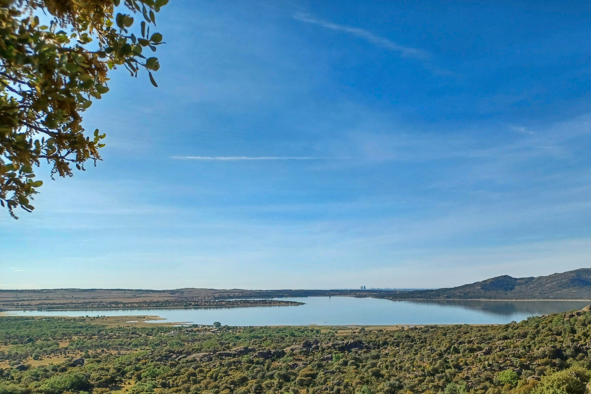 La reserva hídrica cae al 48,9 % y encadena cinco semanas a la baja La reserva hídrica cae al 48,9 % y encadena cinco semanas a la baja