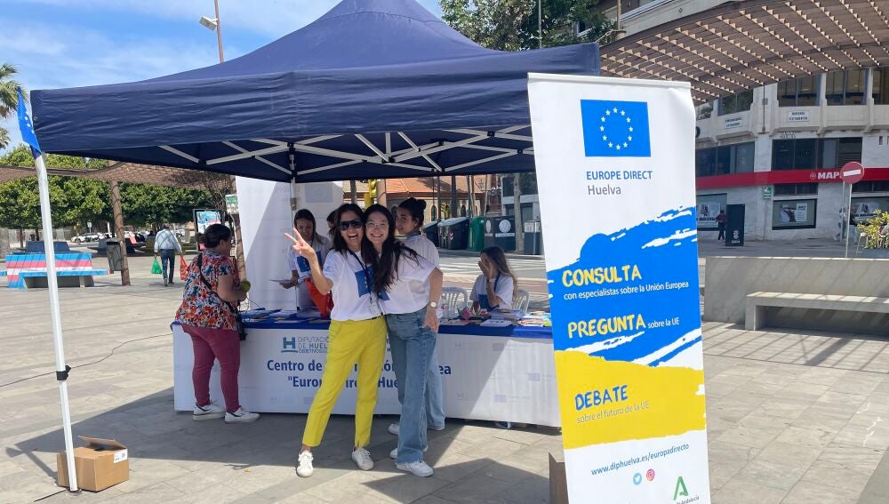 Programa Especial Más de Uno Huelva desde Plaza XII de Octrubre