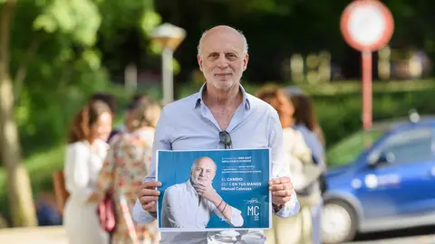"O cambio está nas túas mans", lema da candidatura de Manuel Cabezas "O cambio está nas túas mans", lema da candidatura de Manuel Cabezas