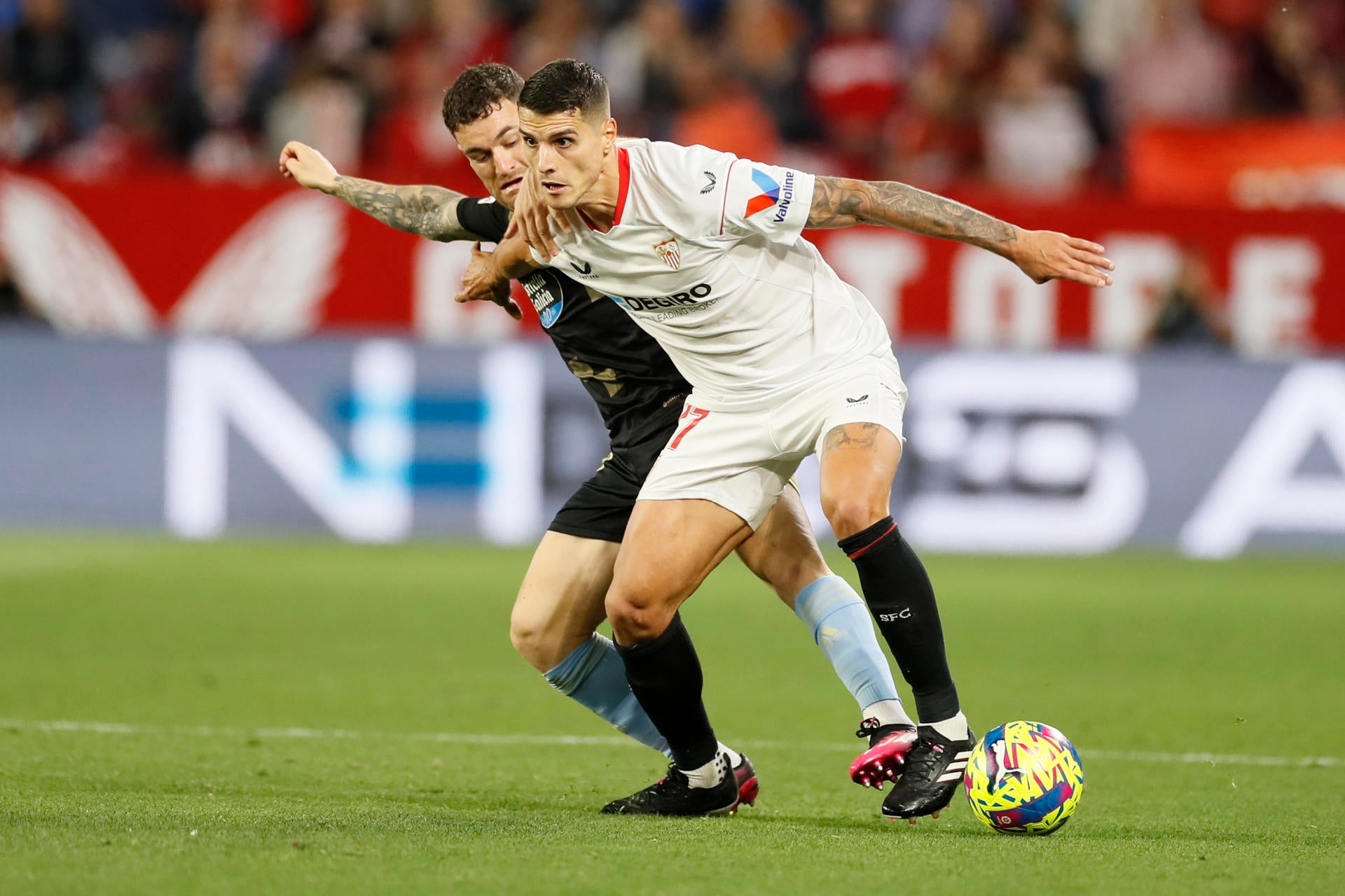 El Sevilla, a Turín con seis bajas El Sevilla, a Turín con seis bajas