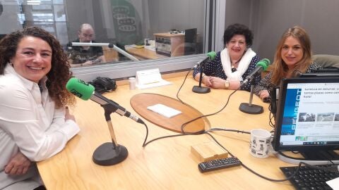 Mari Paz, Isabel y Luc&iacute;a