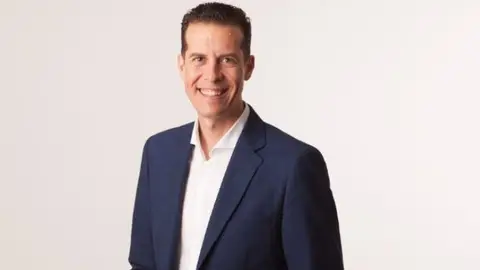Rubén Alfaro Rubén Alfaro