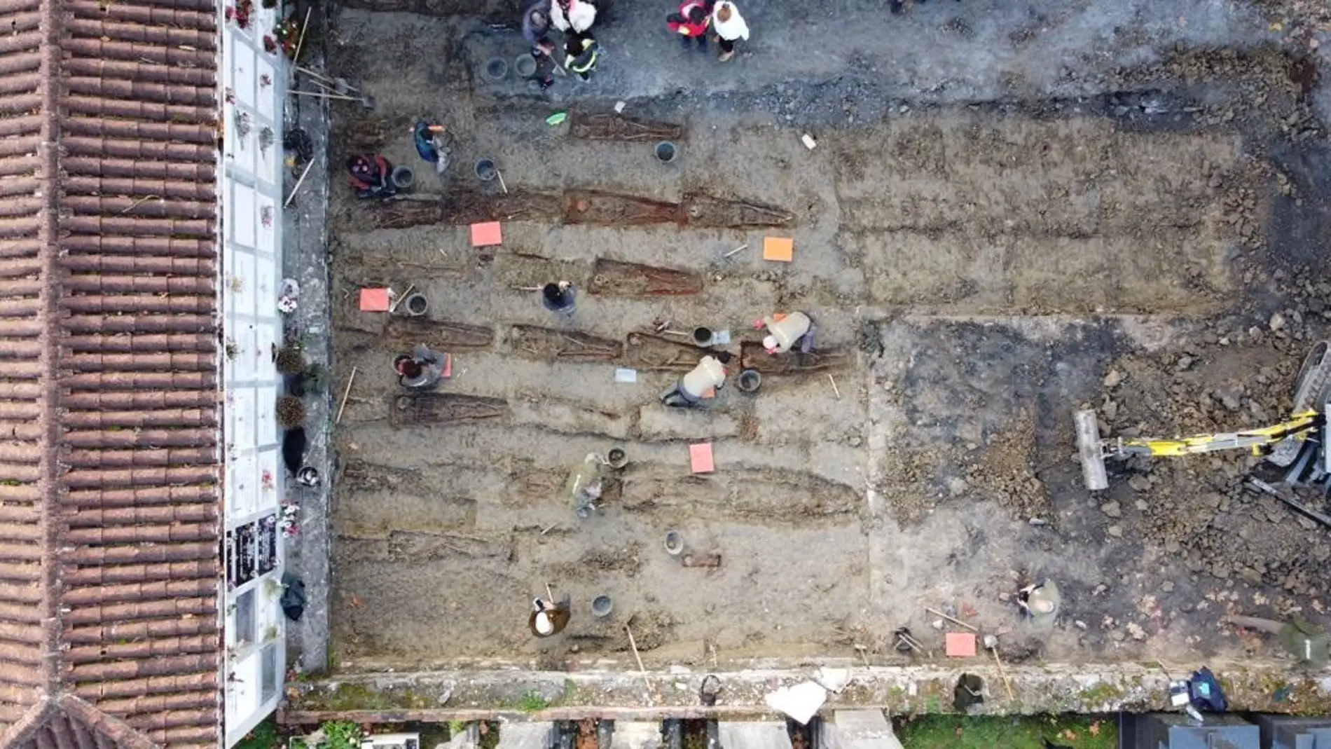 El primer identificado de los 71 exhumados en el cementerio de Orduña es extremeño