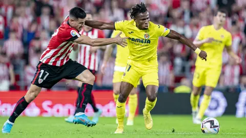 Chukwueze en acción ante el Athletic Chukwueze en acción ante el Athletic