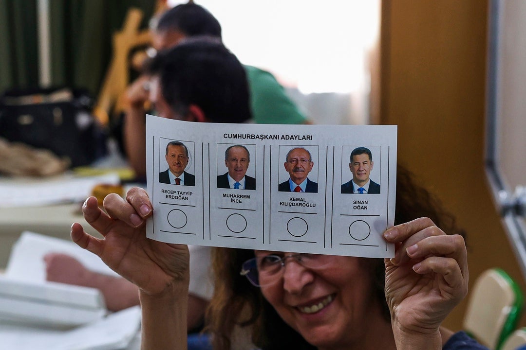 Las elecciones en Turquía discurren sin incidentes, con los líderes pidiendo participación Las elecciones en Turquía discurren sin incidentes, con los líderes pidiendo participación