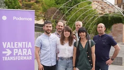 Sandra González, candidata de Podemos a la alcaldía de Podemos con su equipo Sandra González, candidata de Podemos a la alcaldía de Podemos con su equipo