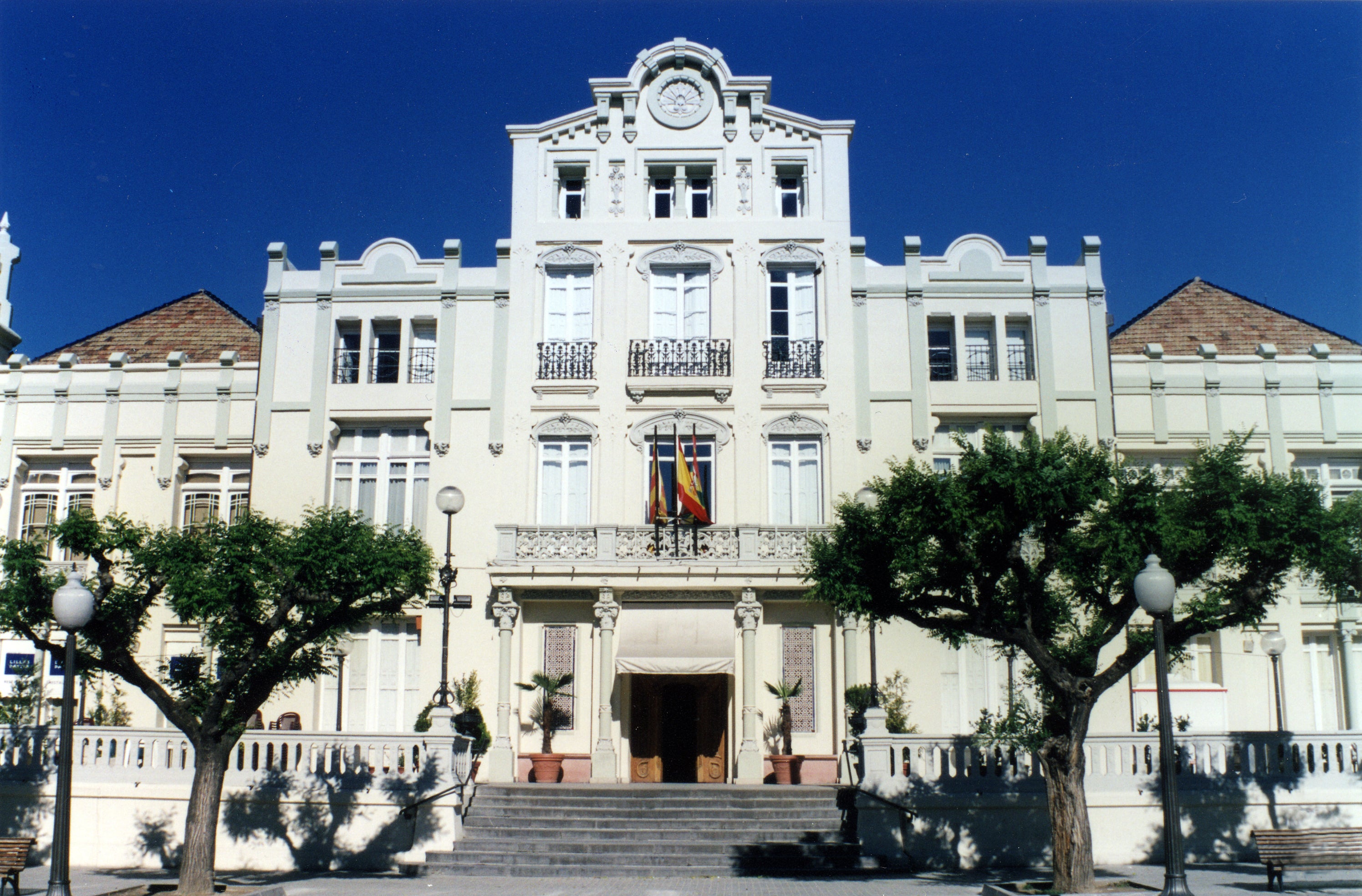 Huesca solicita 2,6 millones de euros para rehabilitar el Casino Huesca solicita 2,6 millones de euros para rehabilitar el Casino