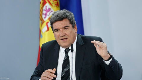 El ministro de Seguridad Social, Jos&eacute; Luis Escriv&aacute; durante la rueda de prensa celebrada este martes tras el Consejo de Ministros celebrado en el Palacio de La Moncloa
