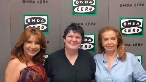 Michelle Gonz&aacute;lez, Marta Llinares y Mariola Fluvi&aacute;