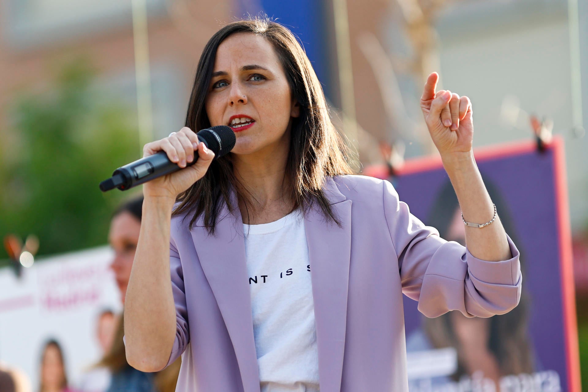 Ione Belarra denuncia un 'puro golpismo judicial' tras la condena al fiscal general: 'La derecha asesina civilmente al Estado Ione Belarra denuncia un 'puro golpismo judicial' tras la condena al fiscal general: 'La derecha asesina civilmente al Estado