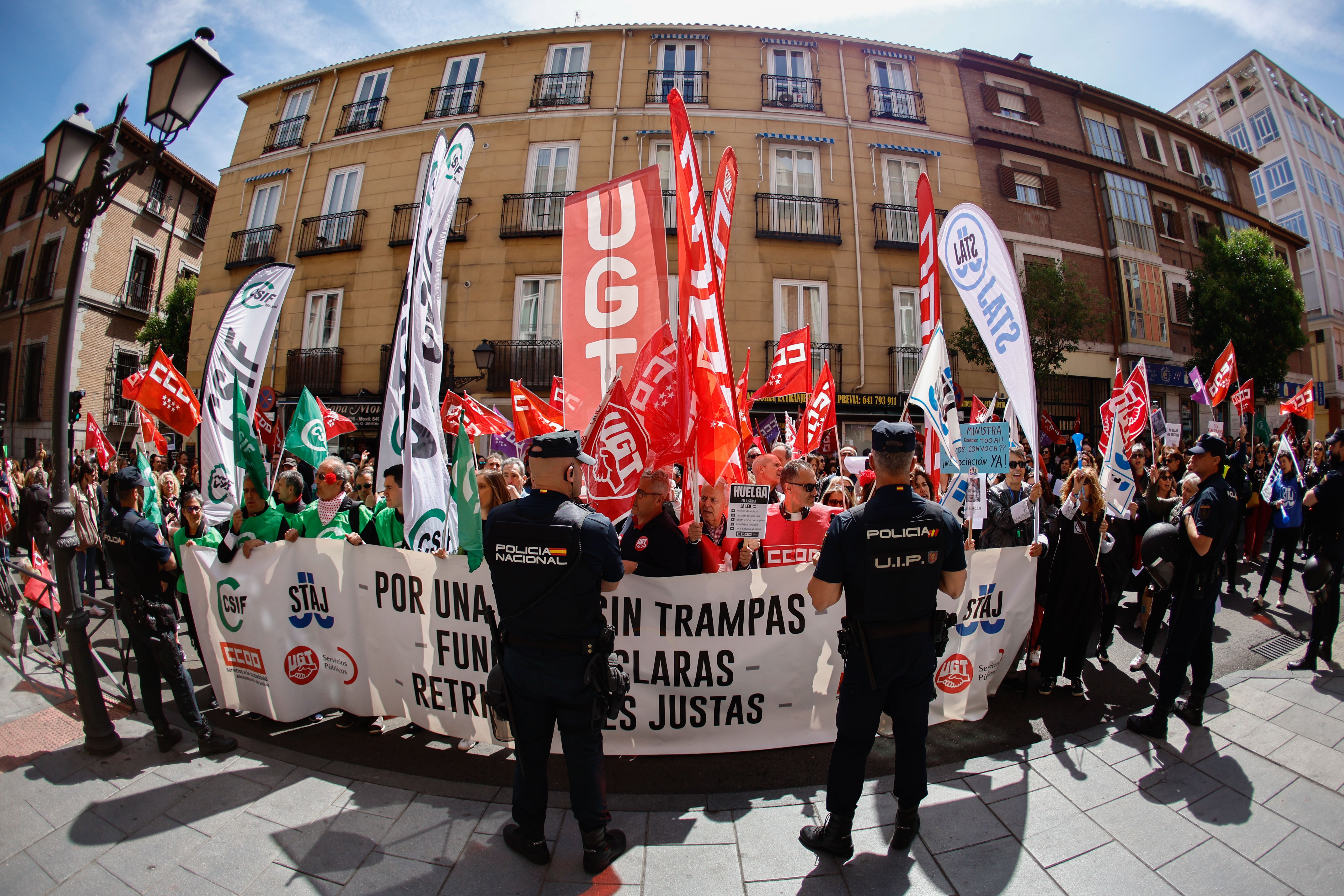 Los sindicatos de la Inspección de Trabajo se concentran para pedir el refuerzo de la plantilla Los sindicatos de la Inspección de Trabajo se concentran para pedir el refuerzo de la plantilla