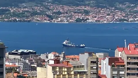 Imagen exclusiva de Onda Cero con la salida de puerto del Ártabro Ártabro